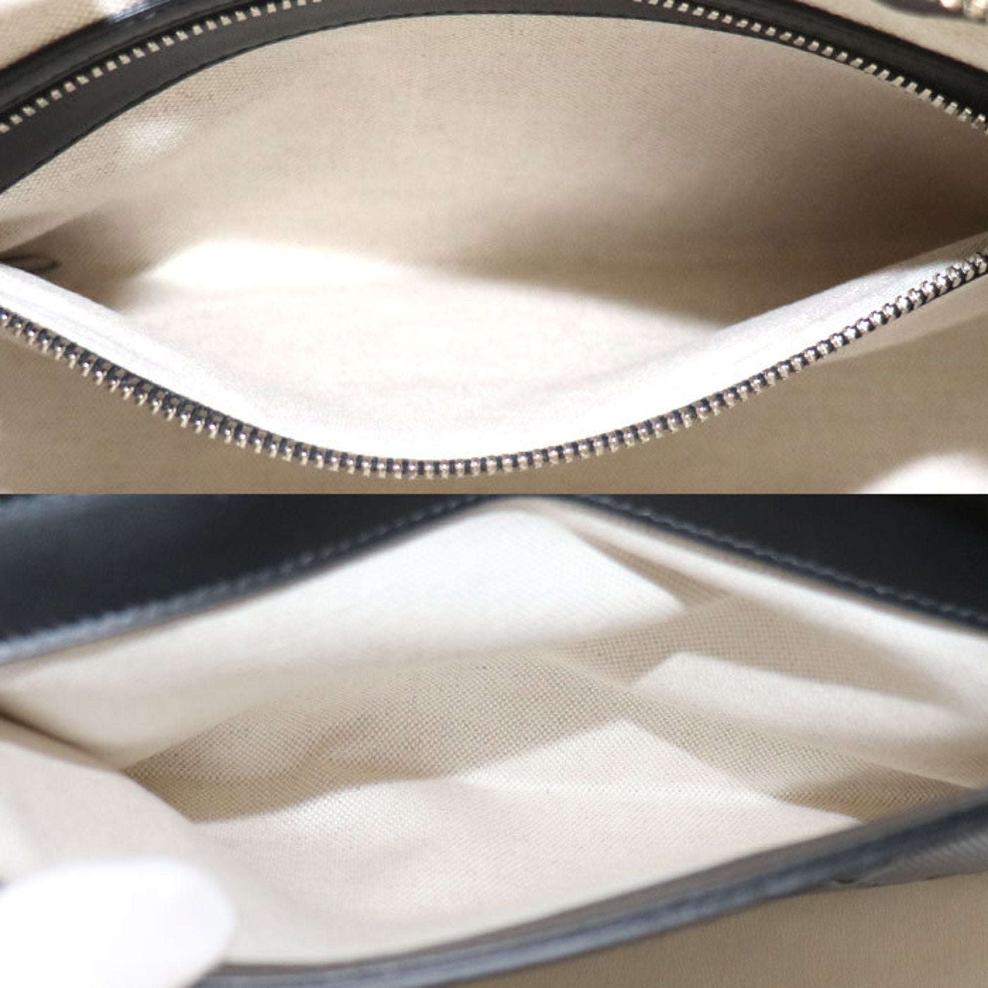 Gucci GG emboss�