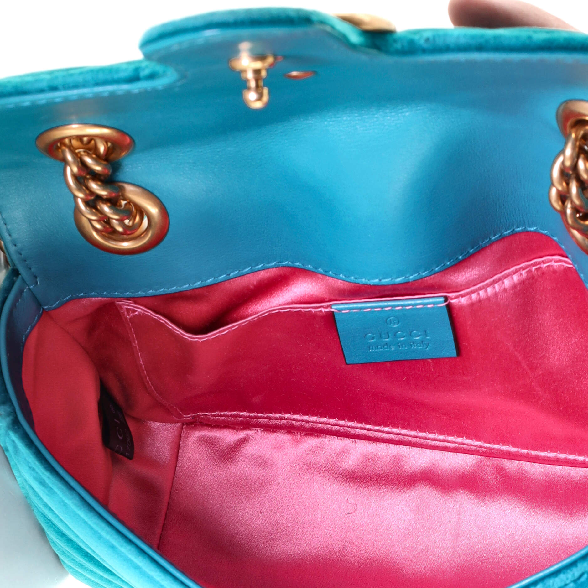 GG Marmont Flap Bag Matelasse Velvet Mini