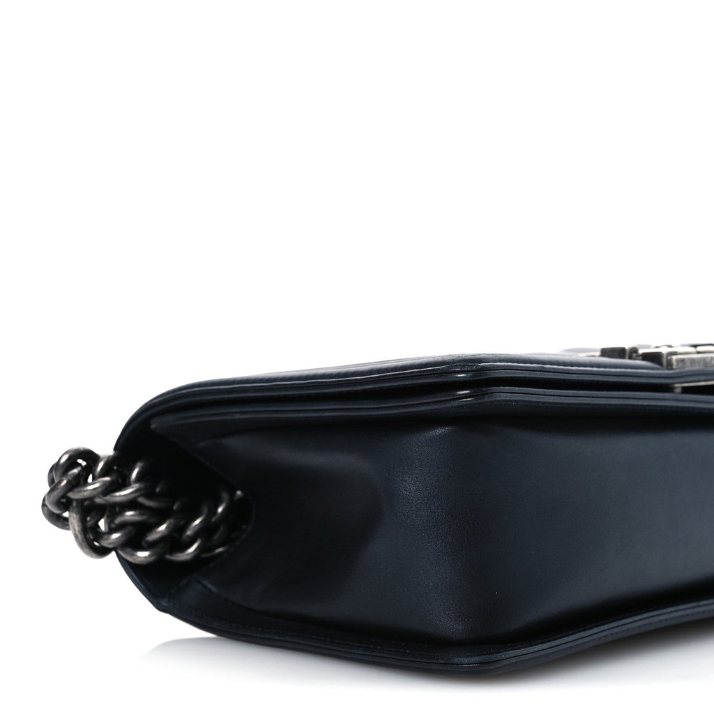 Calfskin Chevron Quilted Medium Boy Flap Black
