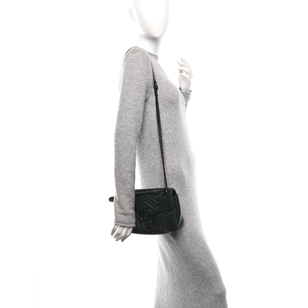 Calfskin Matelasse Monochrome Small GG Marmont Shoulder Bag Black
