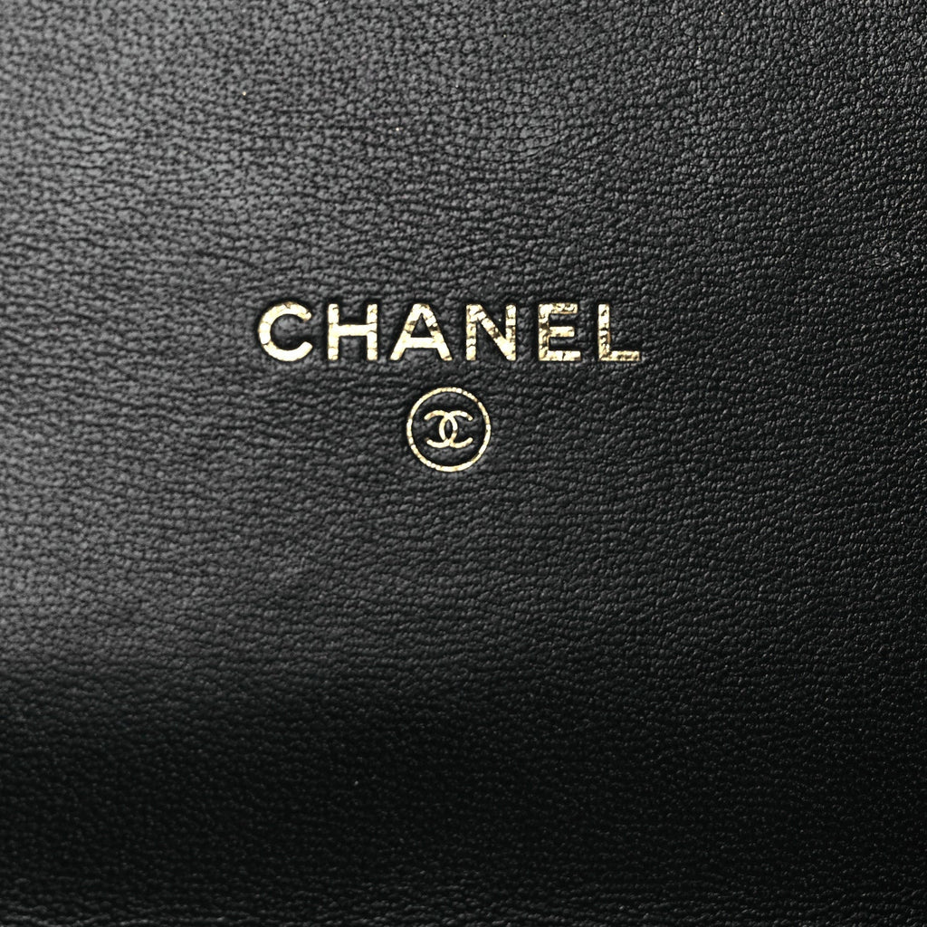 Lambskin Quilted CC Pearl Enamel Clutch on Chain WOC Black