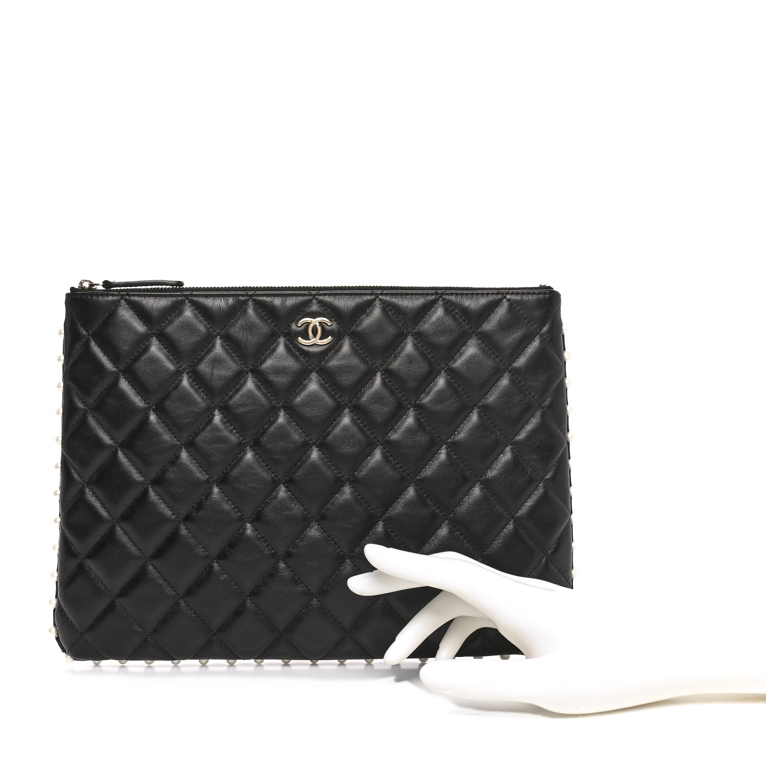 Calfskin Quilted Pearl Medium Cosmetic Case Black