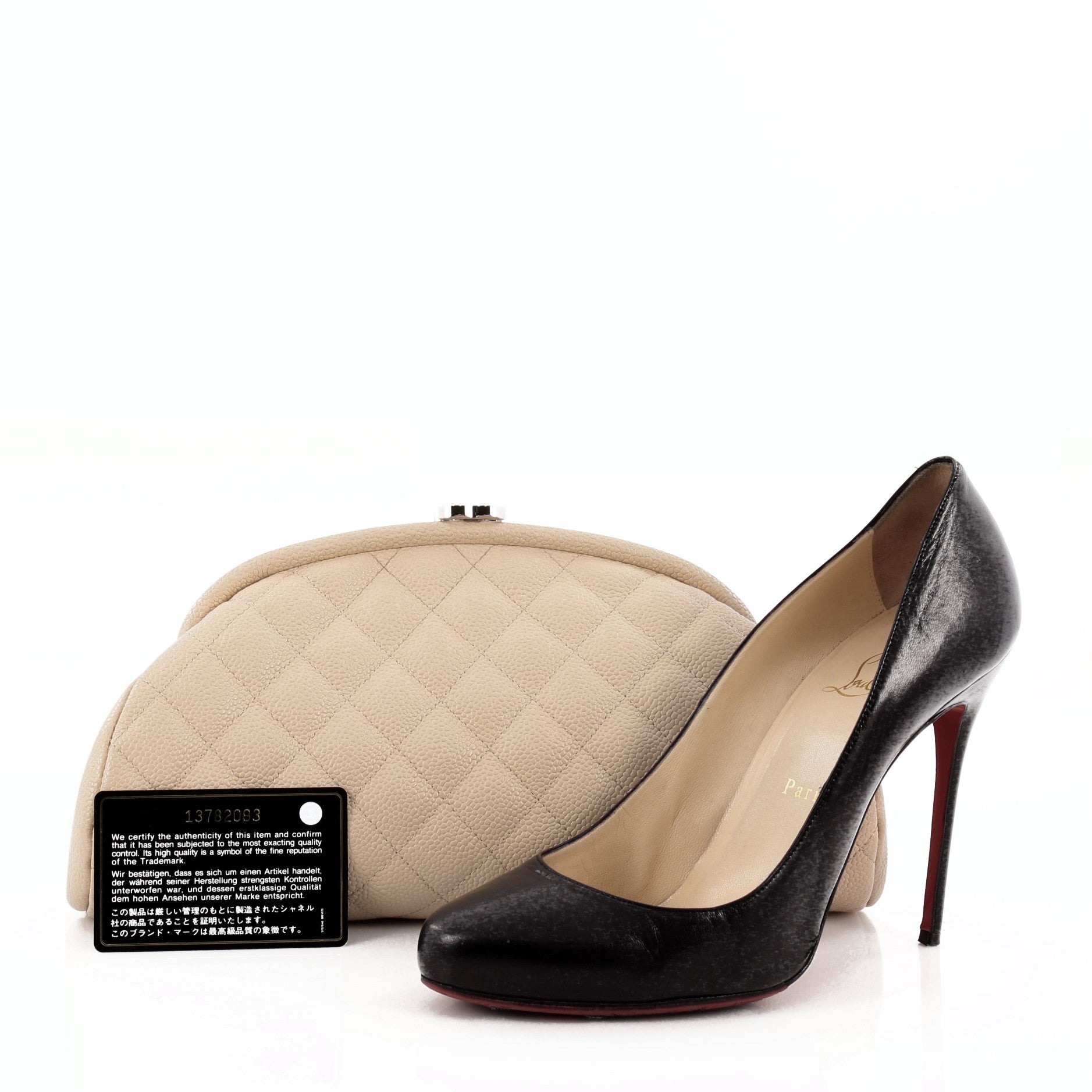 Timeless Clutch Quilted Caviar