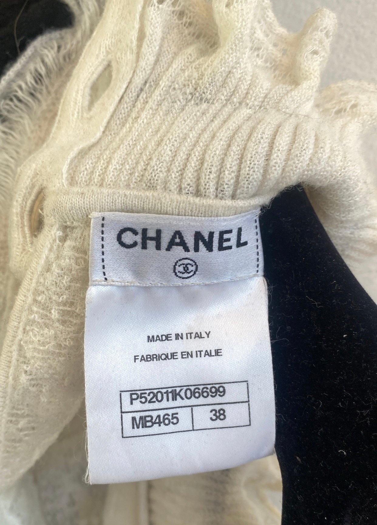 Chanel Lace Knit Ruffle Black Long Sleeve Top - 38 / 6
