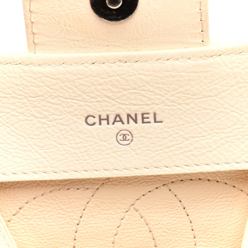 Calfskin Quilted CC Waiter Clutch Clutch With Chain White