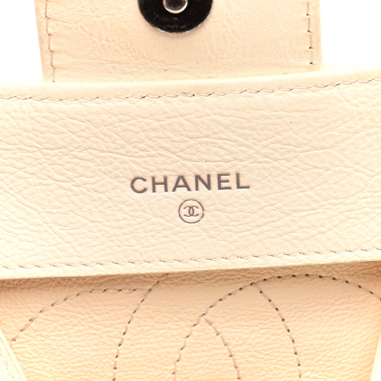 Calfskin Quilted CC Waiter Clutch Clutch With Chain White