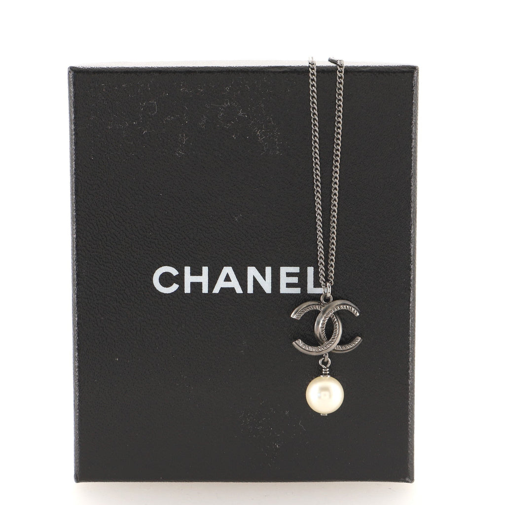 CC Drop Pendant Necklace Metal with Faux Pearl