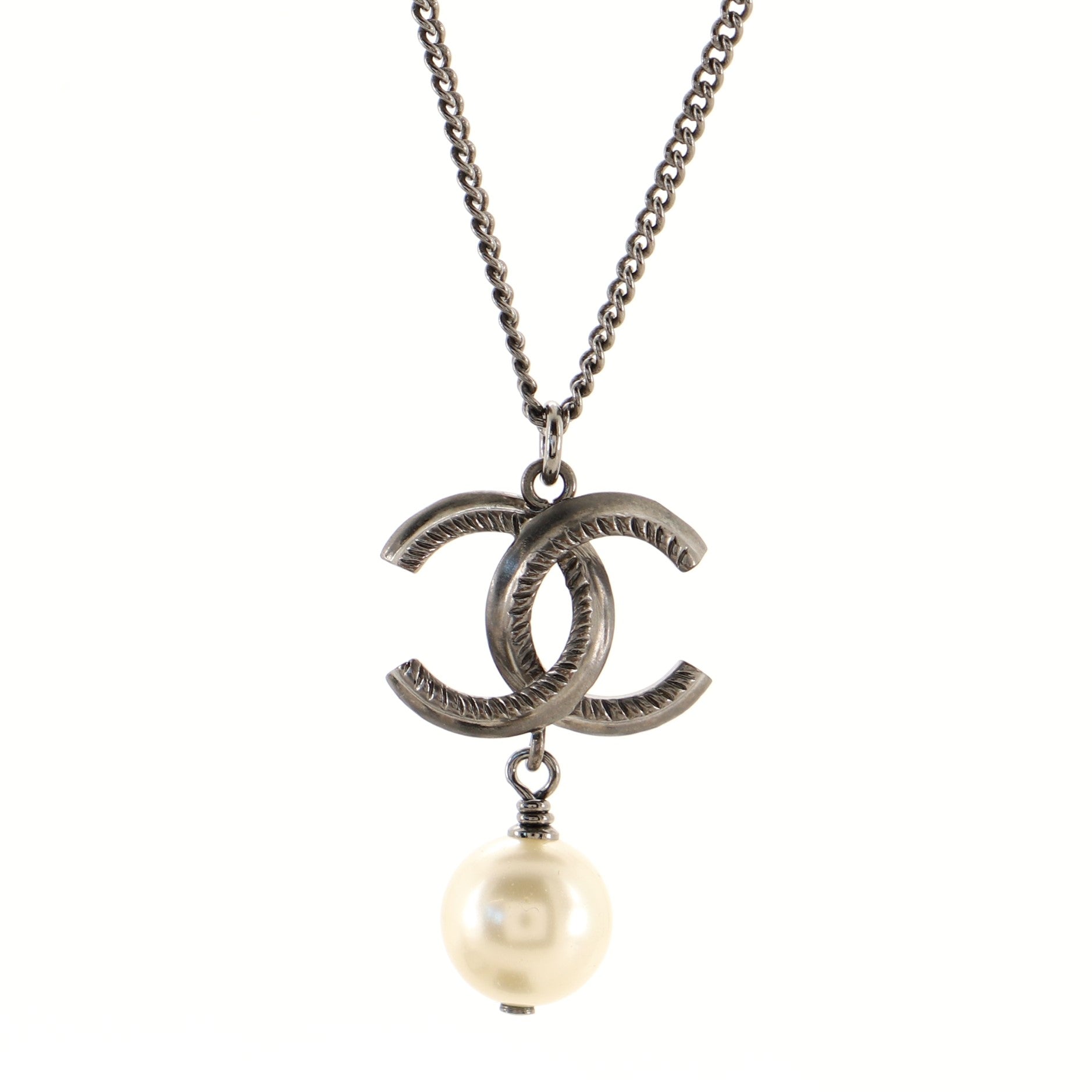 CC Drop Pendant Necklace Metal with Faux Pearl