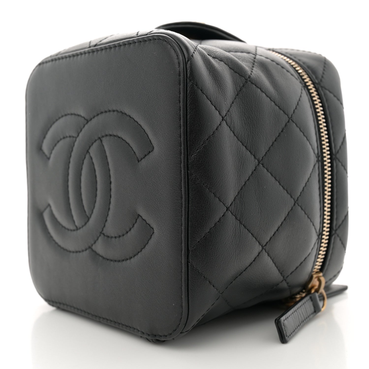 Calfskin Quilted Small Vanity Case With Chain Black