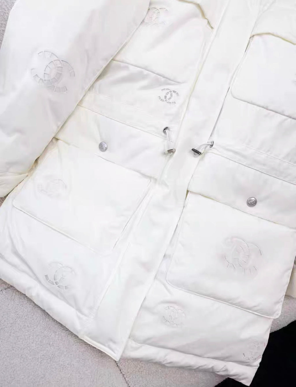 Chanel 21N white jacket size 36