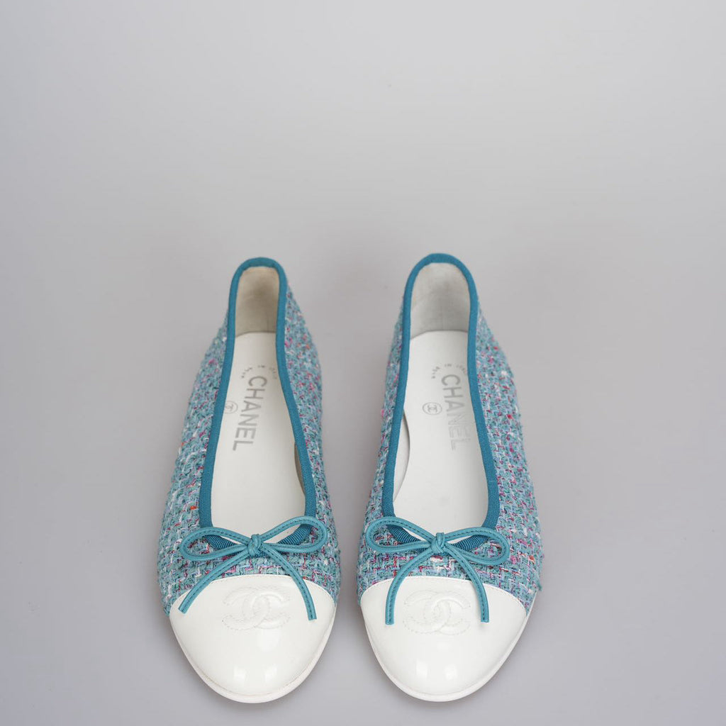 Chanel Blue / White Tweed Calfskin Cap Toe Ballerina Flats Size 37