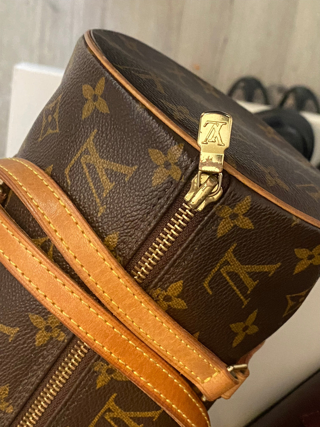 Louis Vuitton Vintage Monogram Canvas Papillon 30 Bag