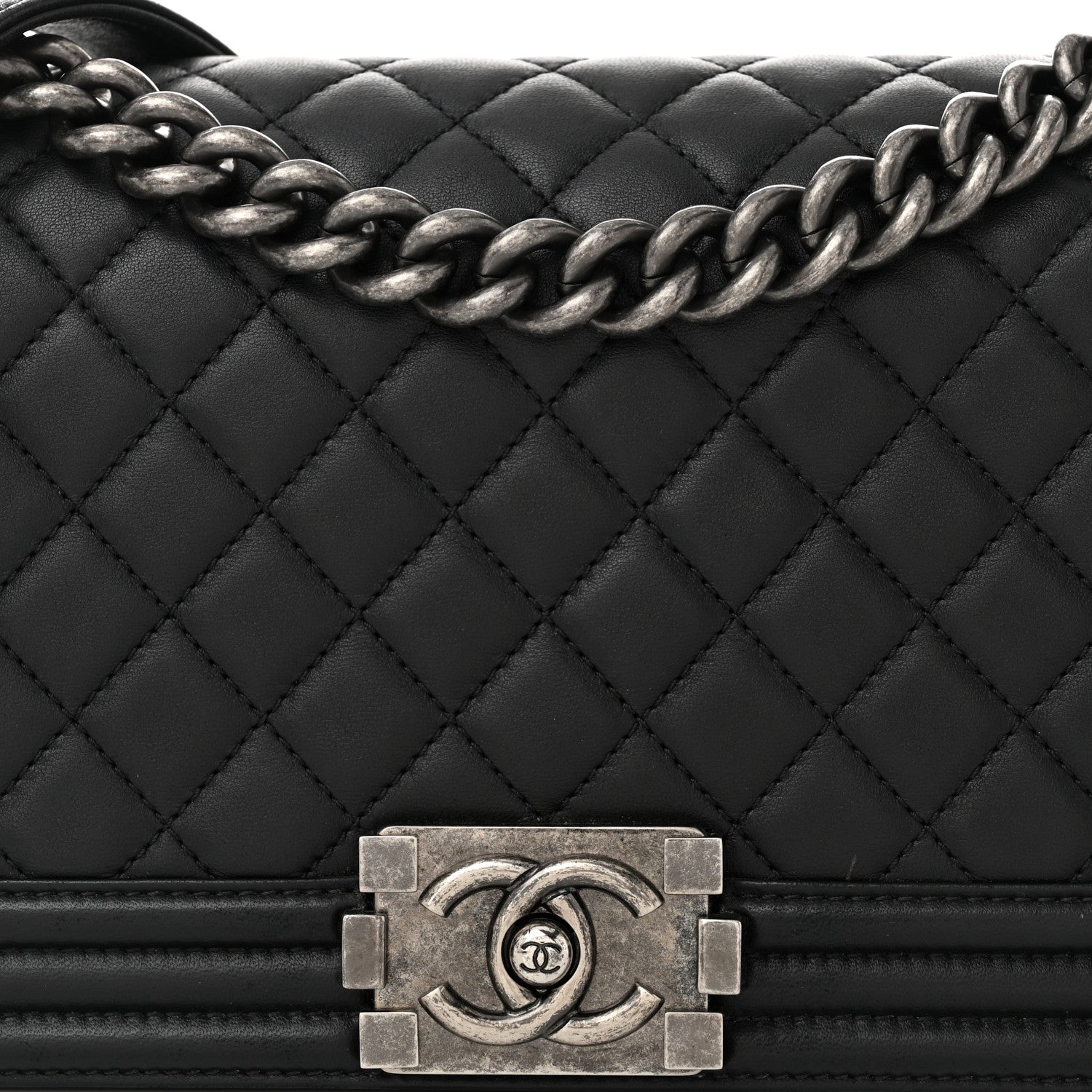 Lambskin Quilted Medium Boy Flap Black