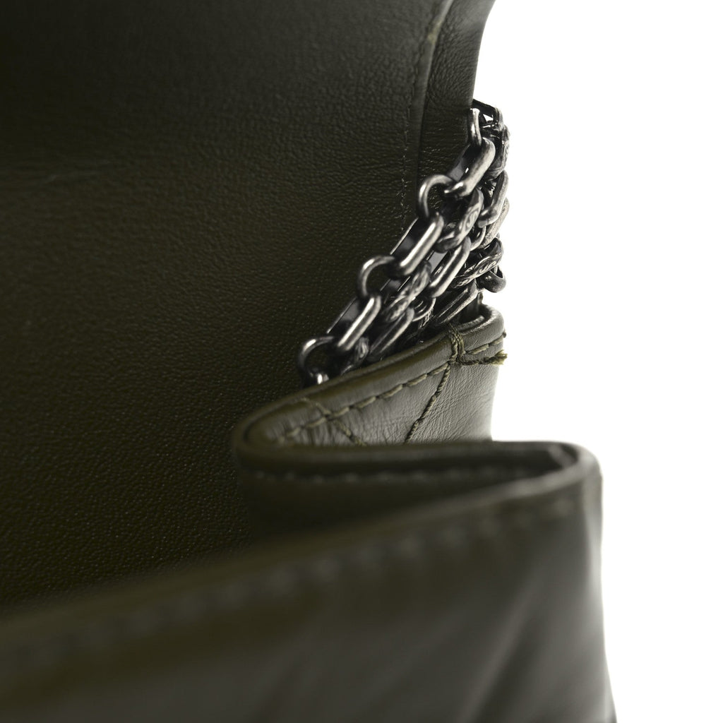 Aged Calfskin Quilted 2.55 Reissue 227 Flap Dark Green