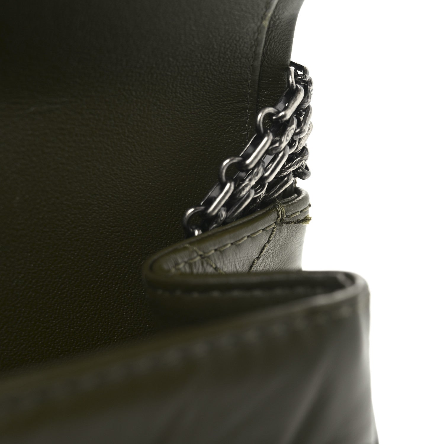 Aged Calfskin Quilted 2.55 Reissue 227 Flap Dark Green
