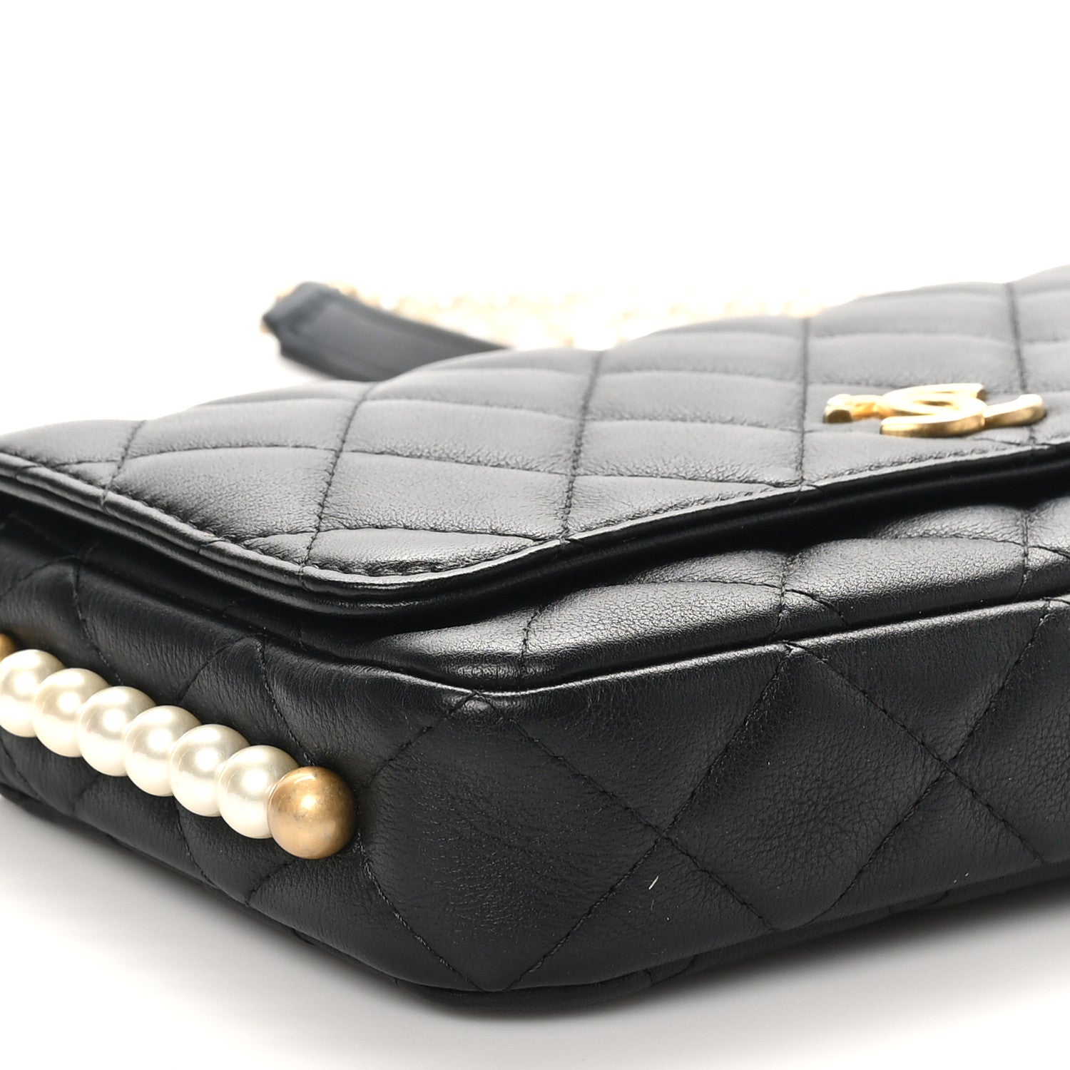 Calfskin Quilted Pearl Wallet On Chain WOC Black