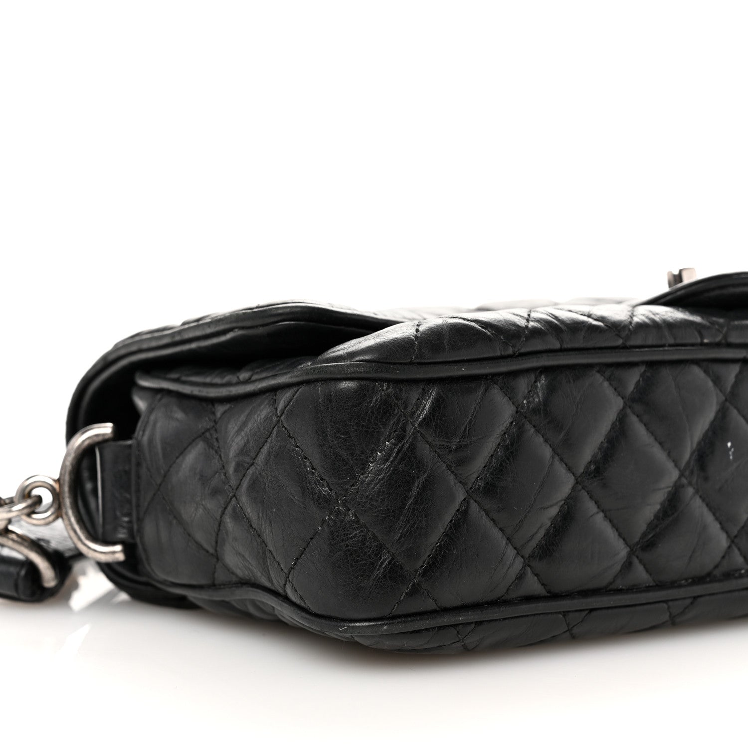 Crumpled Calfskin Quilted Medium Casual Rock Flap Black