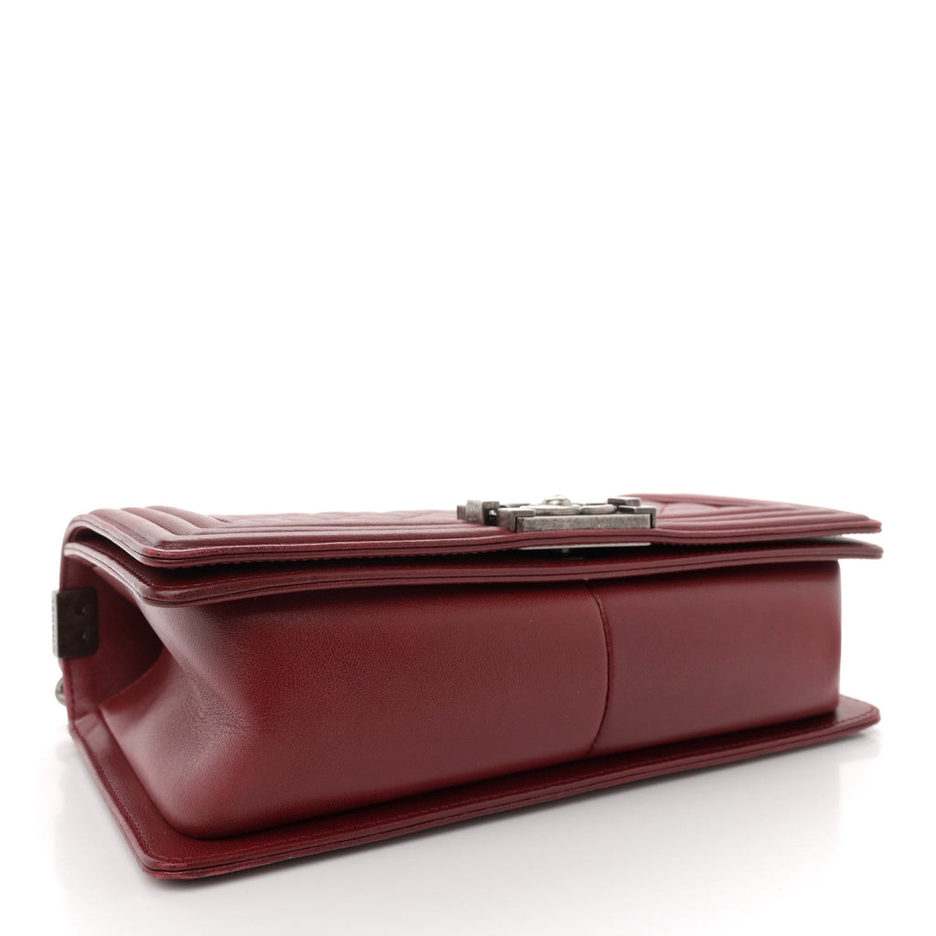 Lambskin Quilted Medium Boy Flap Red
