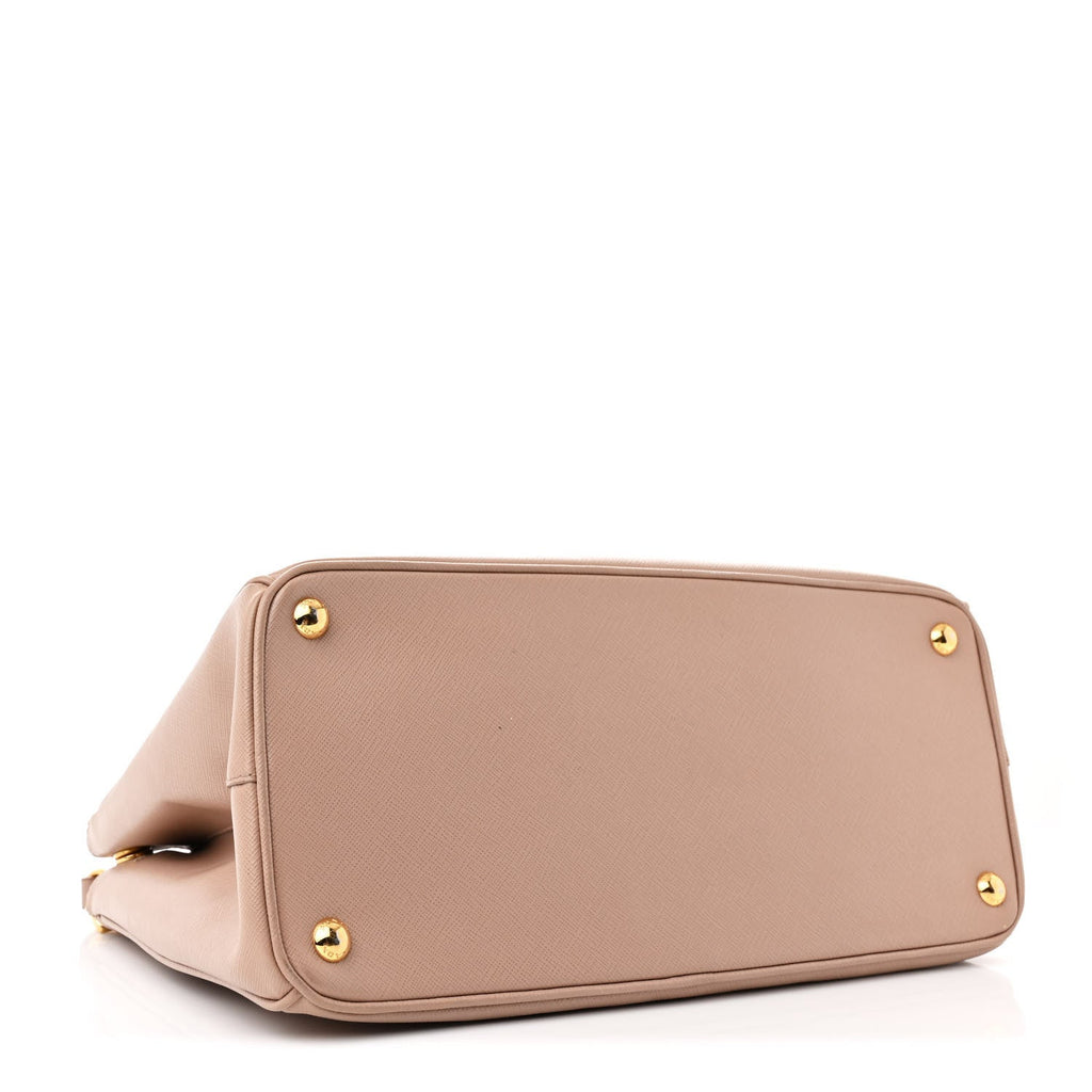 Saffiano Medium Galleria Double Zip Tote Cammeo
