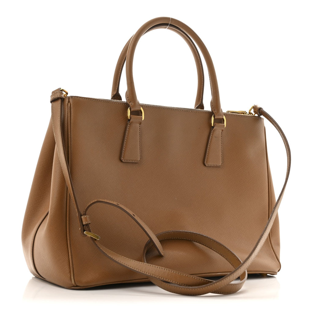 Saffiano Medium Galleria Double Zip Tote Caramel