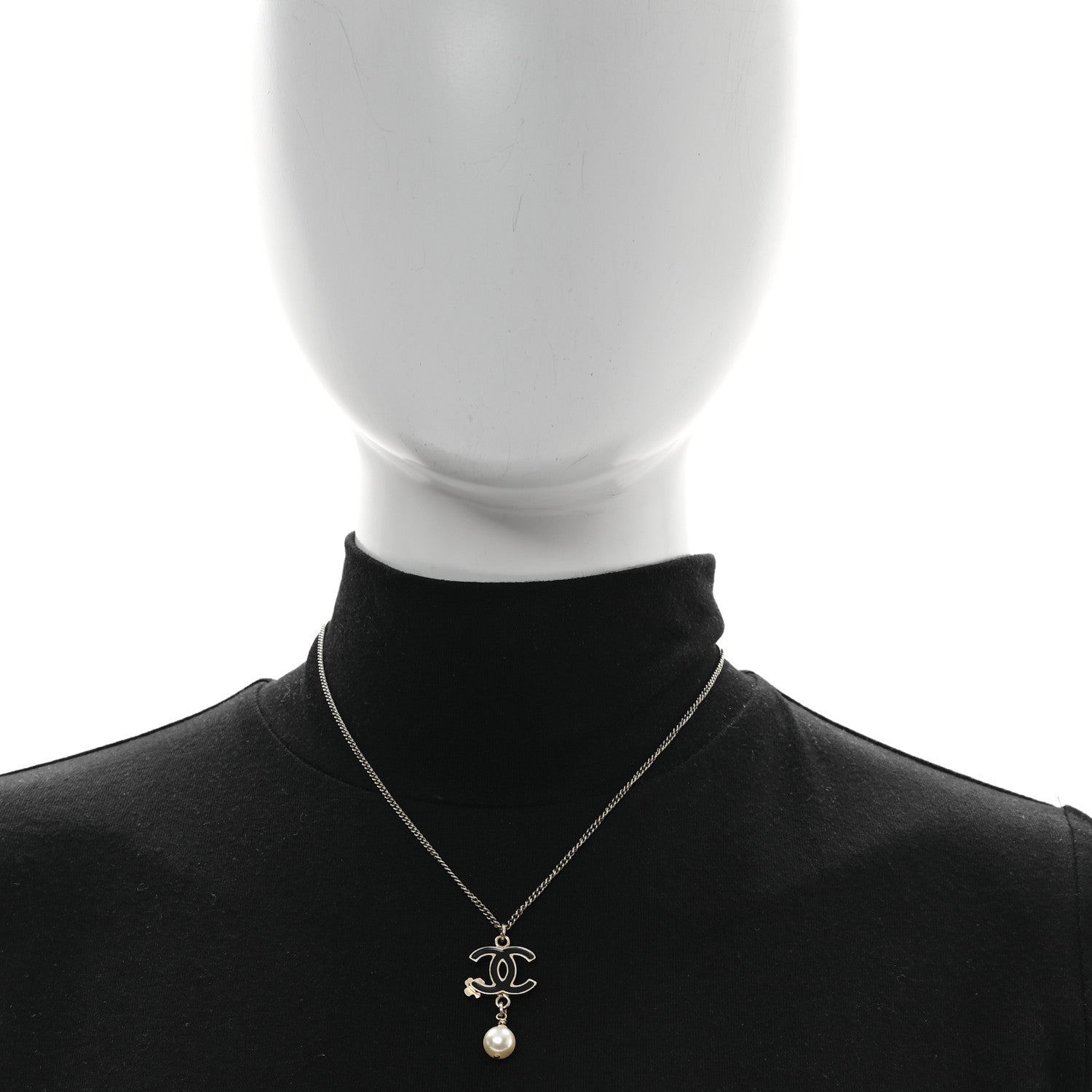 Resin CC Camellia Flower Pearl Necklace Gold Black