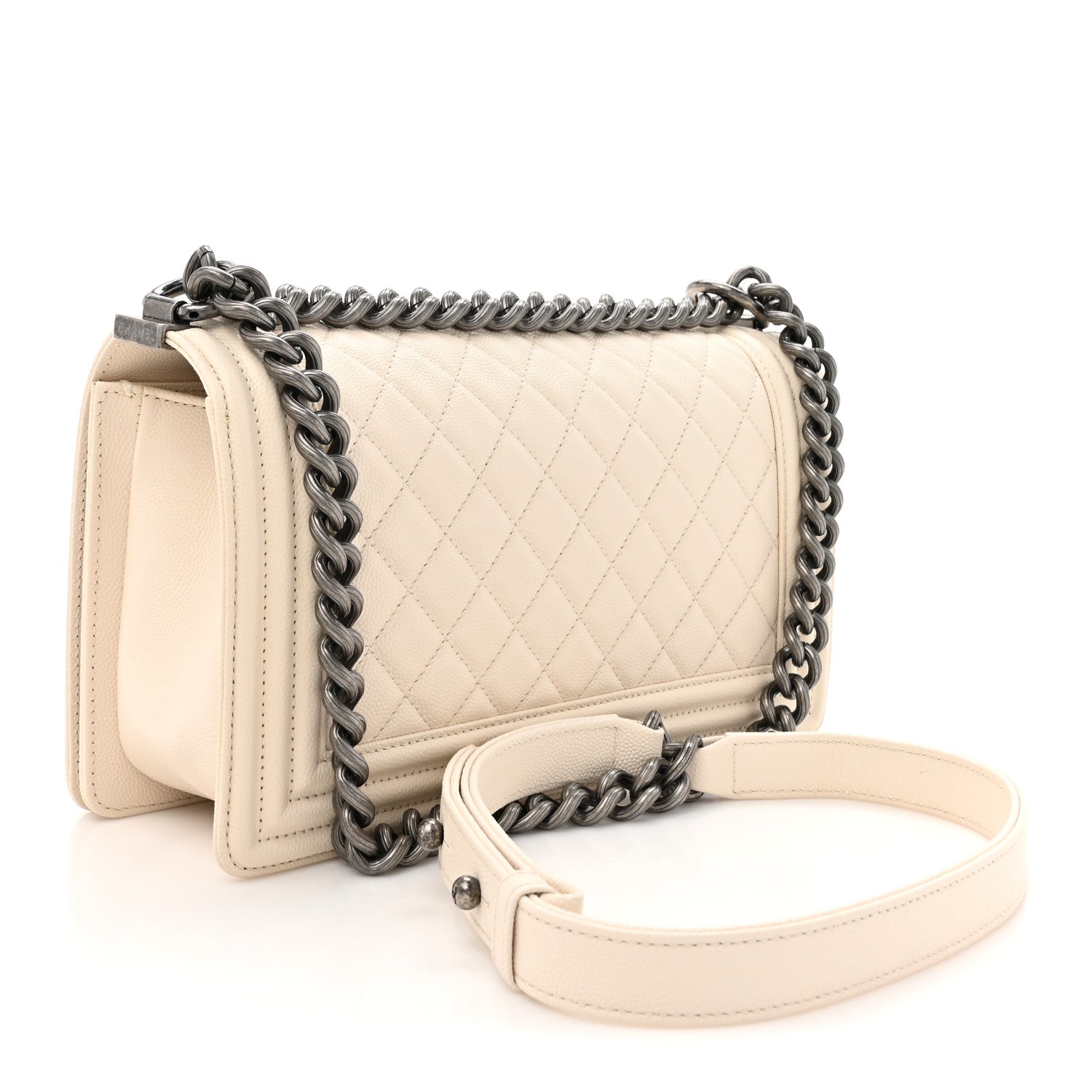 Caviar Quilted Medium Boy Flap Ivory
