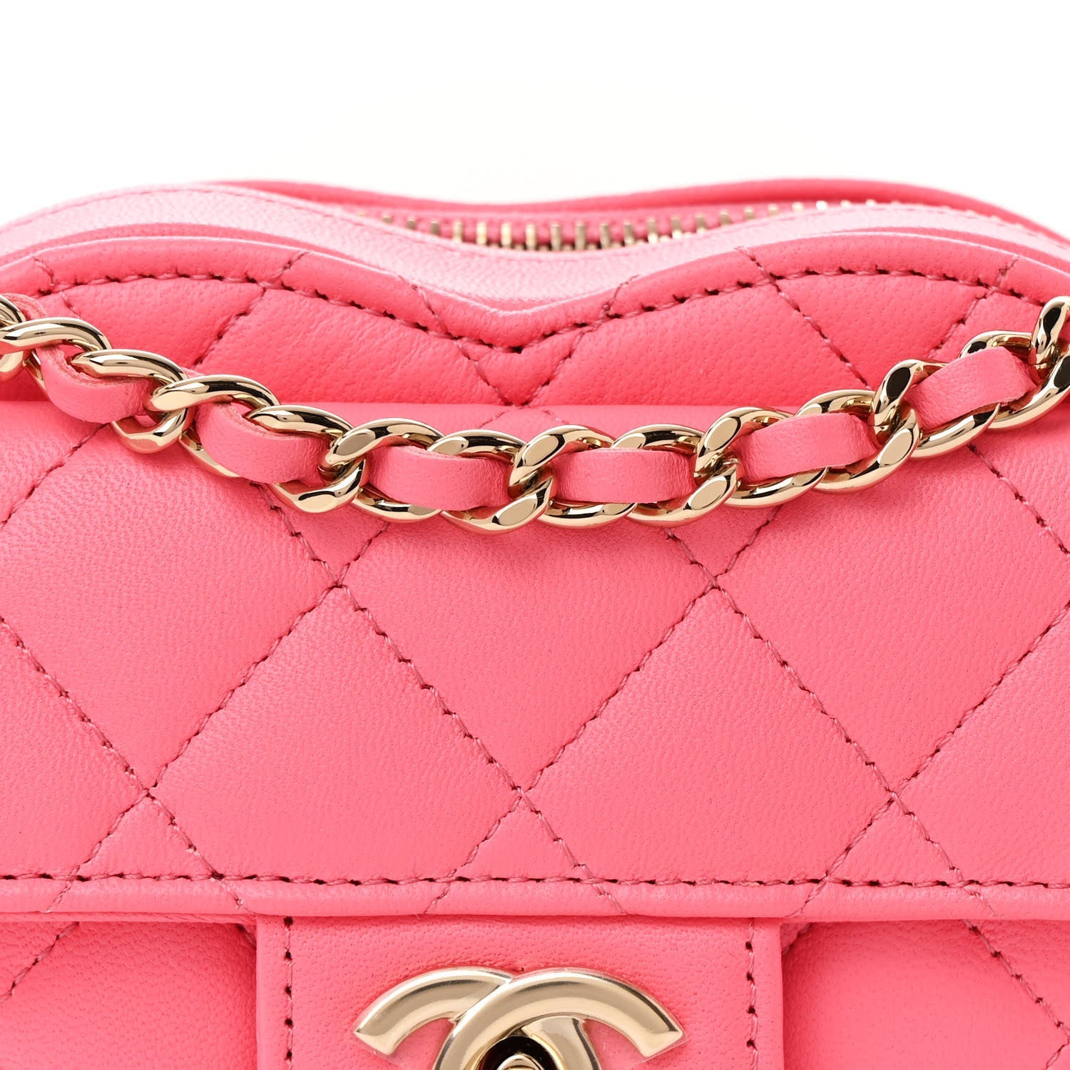 Lambskin Quilted CC In Love Heart Clutch With Chain Pink