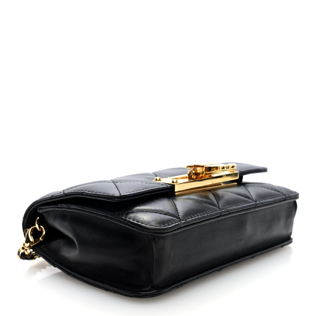 Lambskin Quilted Golden Class Wallet on Chain WOC Black