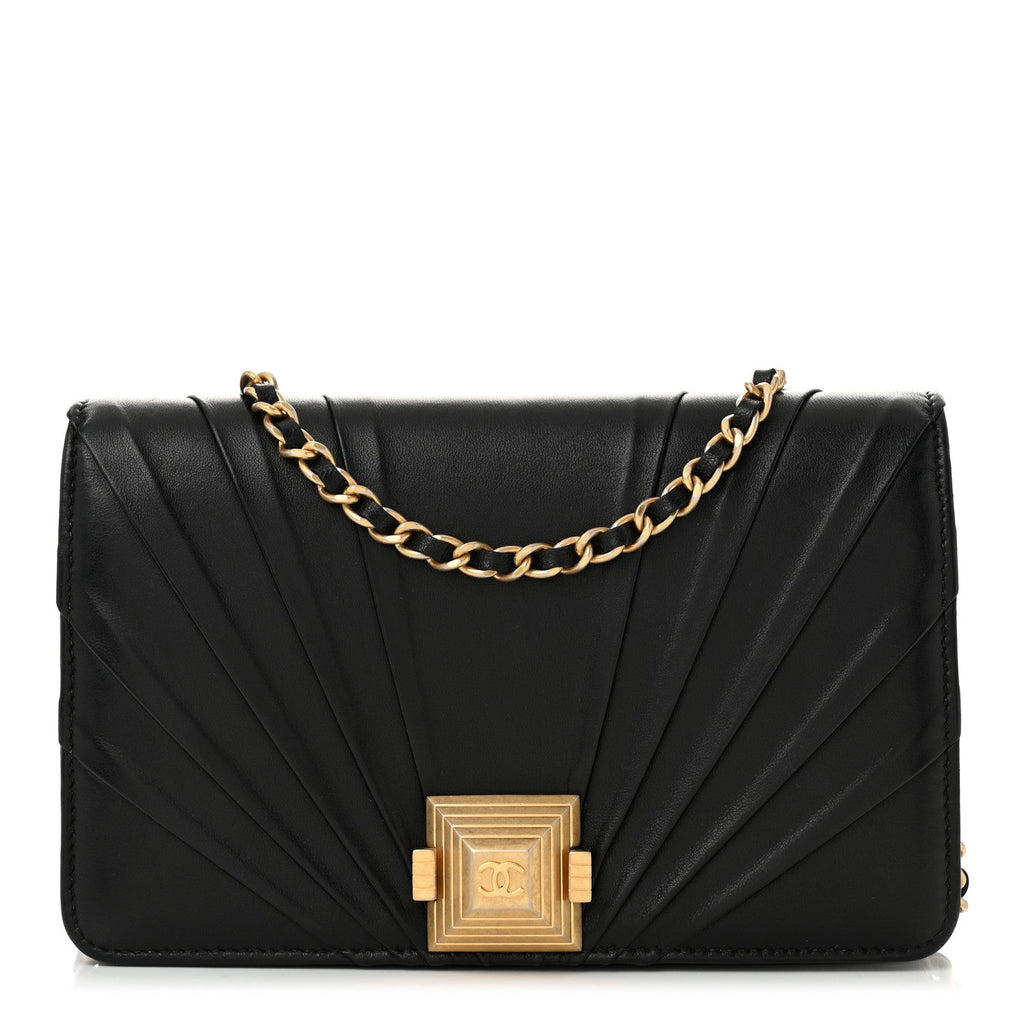 Lambskin Pyramid Wallet On Chain WOC Black