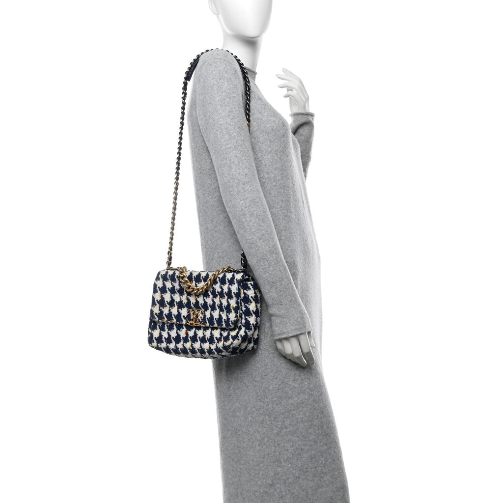 Tweed Quilted Medium Chanel 19 Flap Ecru Navy Blue Multicolor
