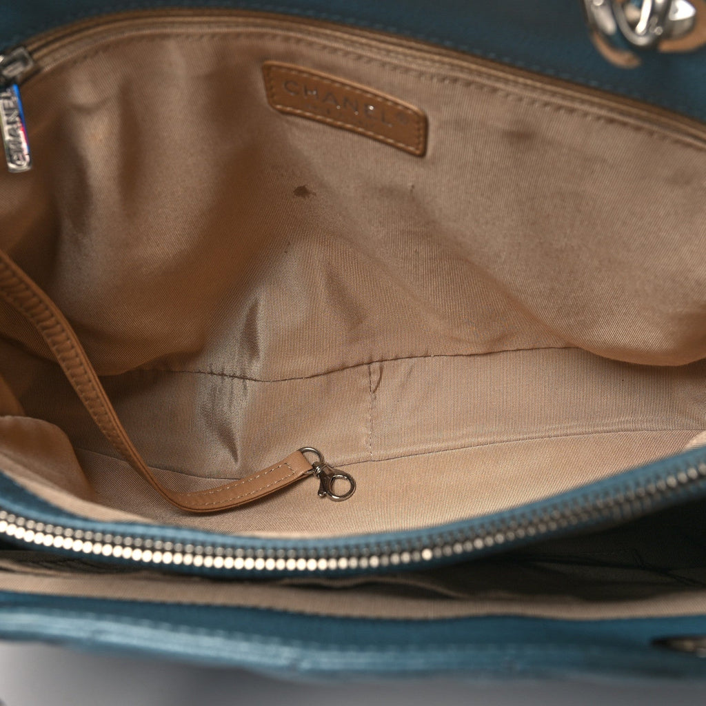 Caviar Quilted Grand Shopping Tote GST Blue