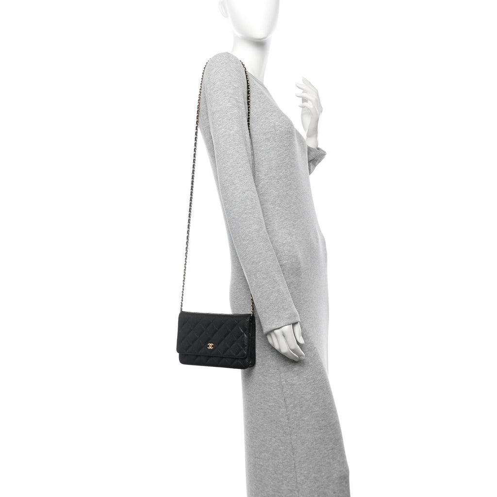 Caviar Quilted Wallet on Chain WOC Black