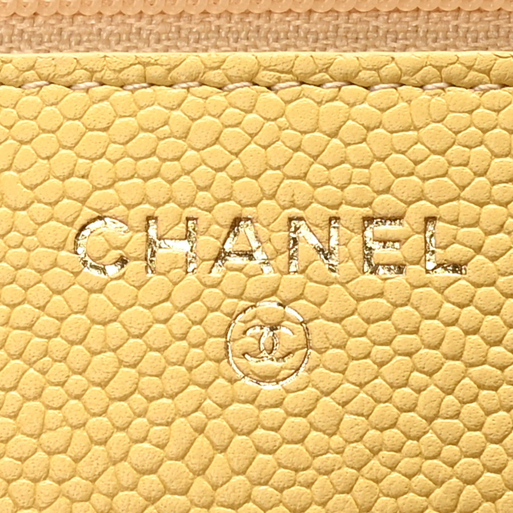 Caviar Quilted Tiny CC Wallet On Chain WOC Yellow