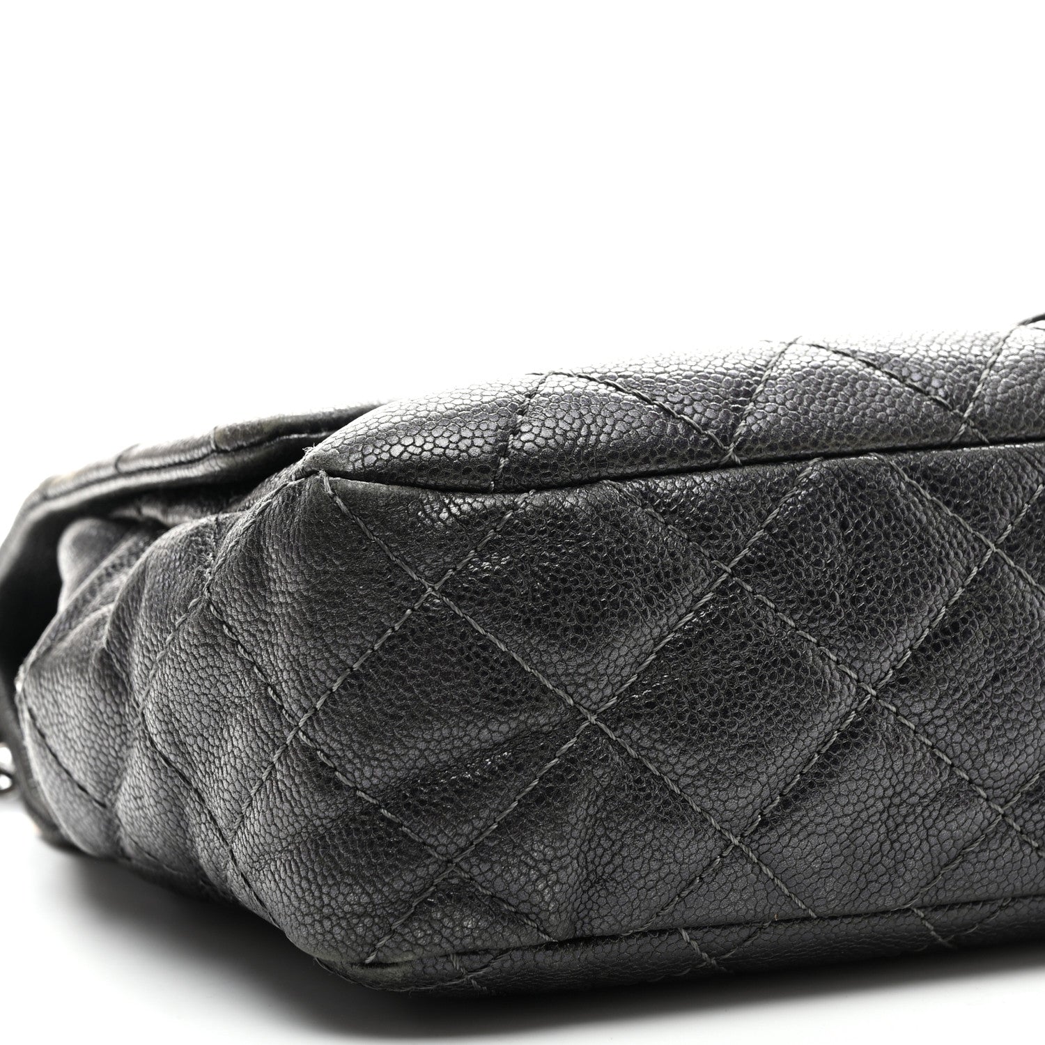 Iridescent Caviar Quilted Jumbo Easy Flap Grey