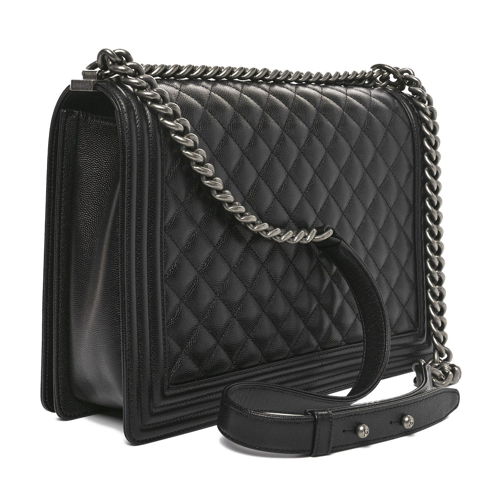 Caviar Quilted Large Boy Flap Black