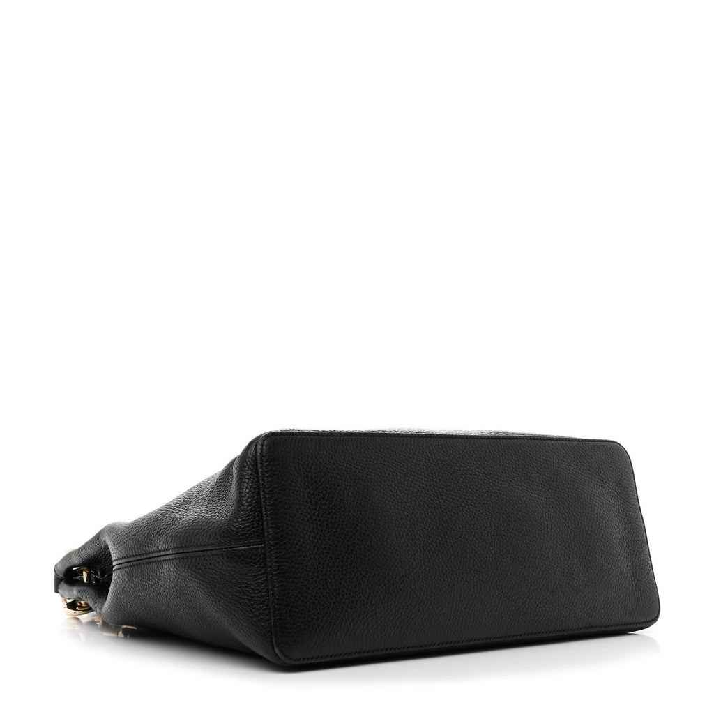 Pebbled Calfskin Large Soho Hobo Black