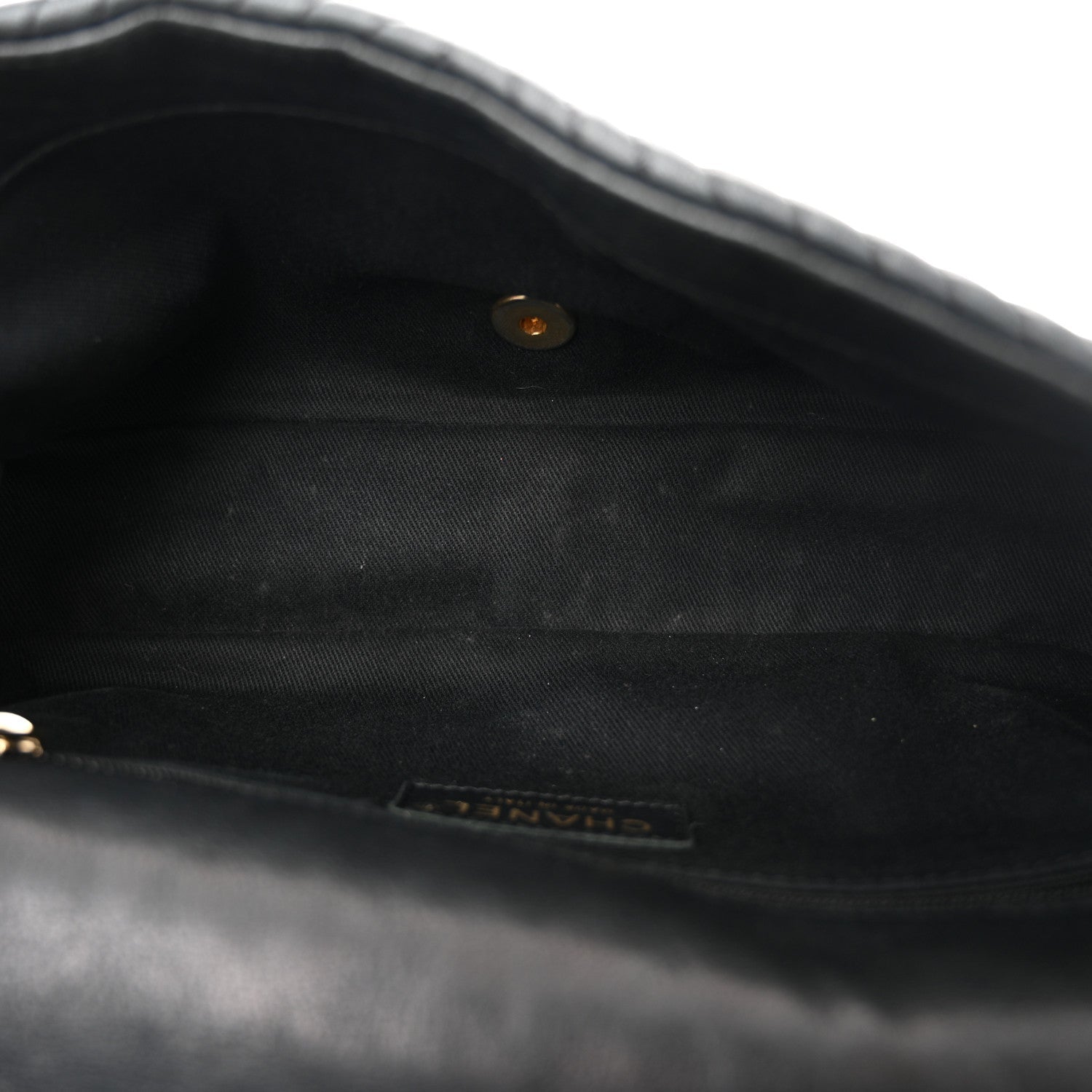 Calfskin Chevron Quilted Medium Surpique Flap Black