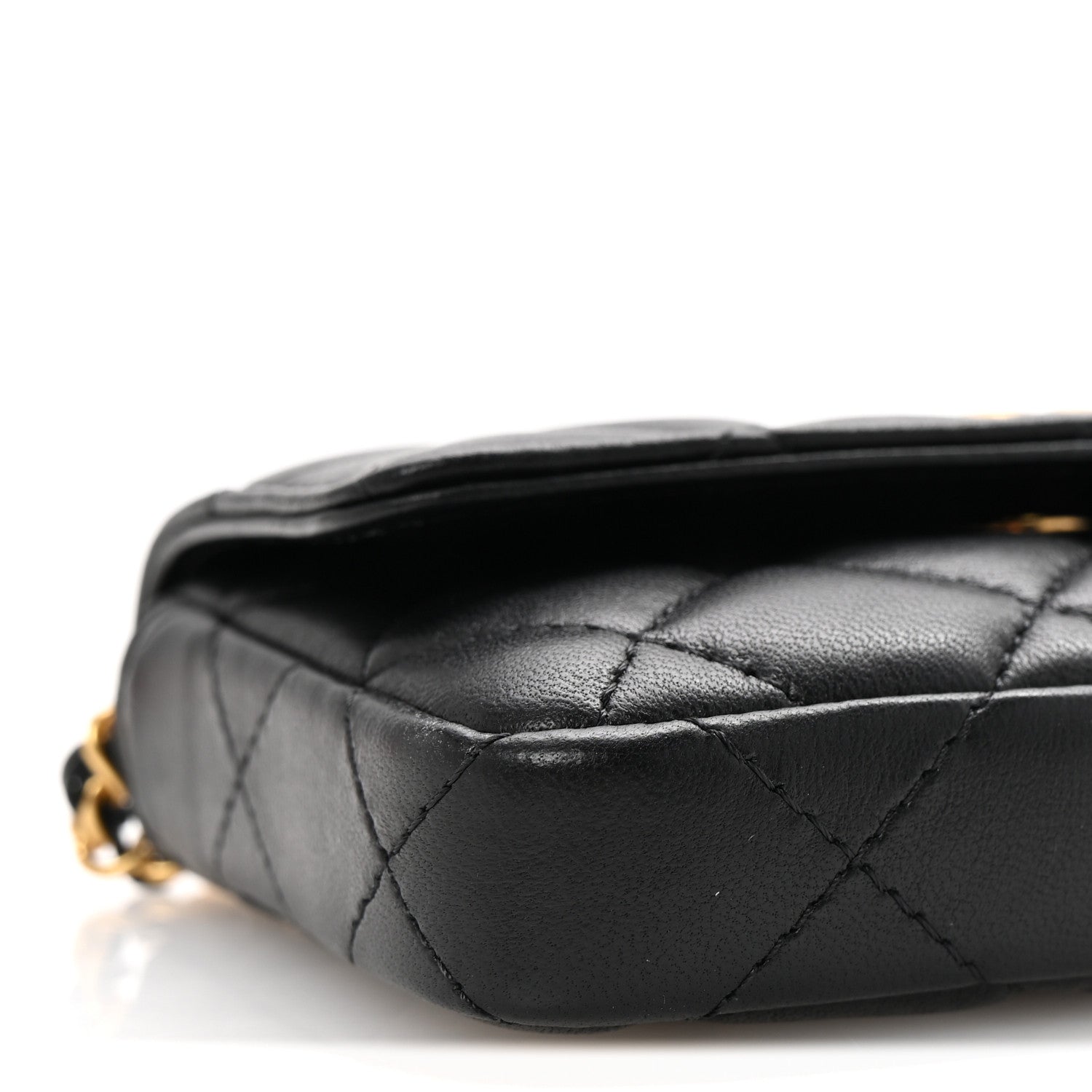 Lambskin Enamel Quilted Coco Hearts Clutch With Chain Black