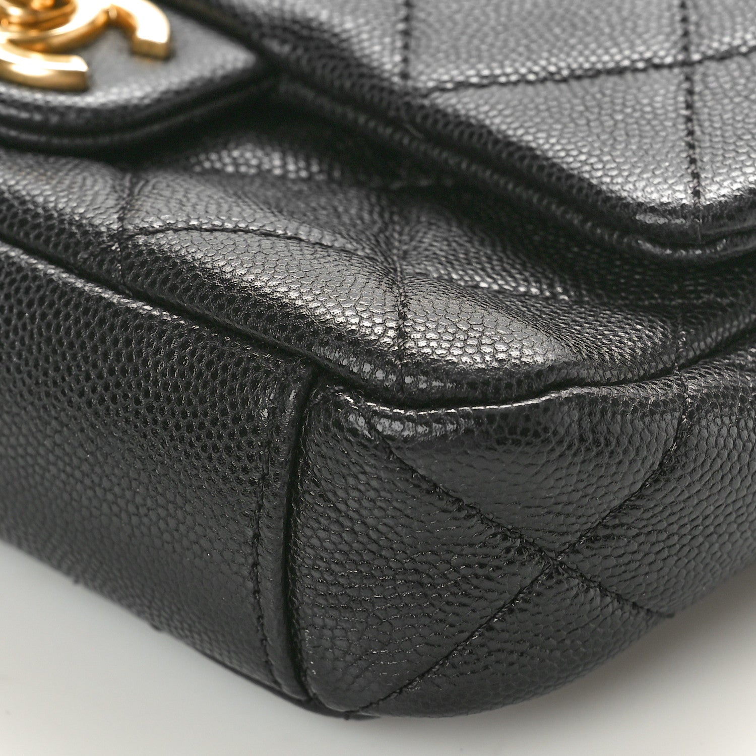 Caviar Quilted Small Chain Flap Black