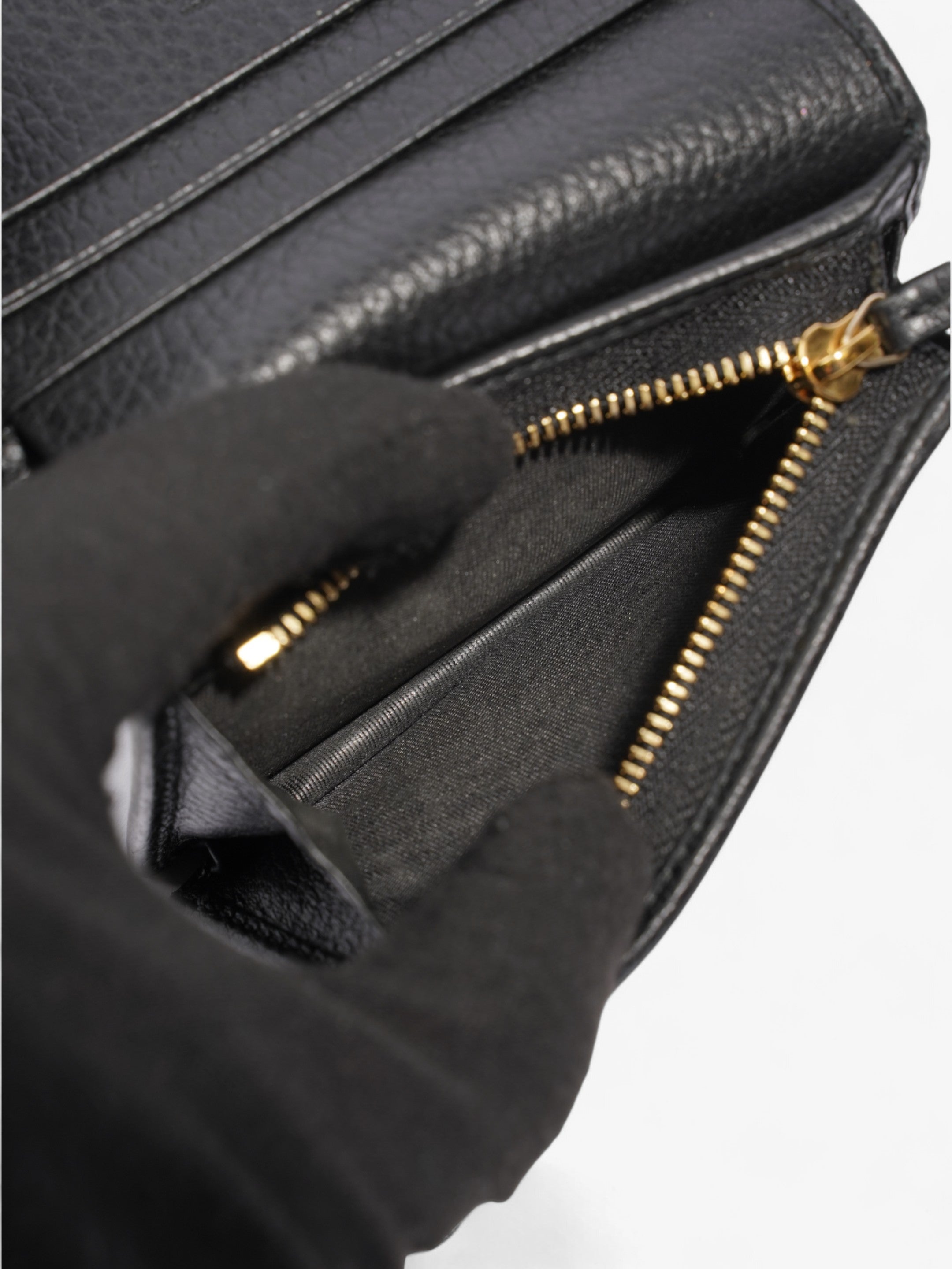 Gucci GG Marmont Leather Compact Wallet Black Grained Leather