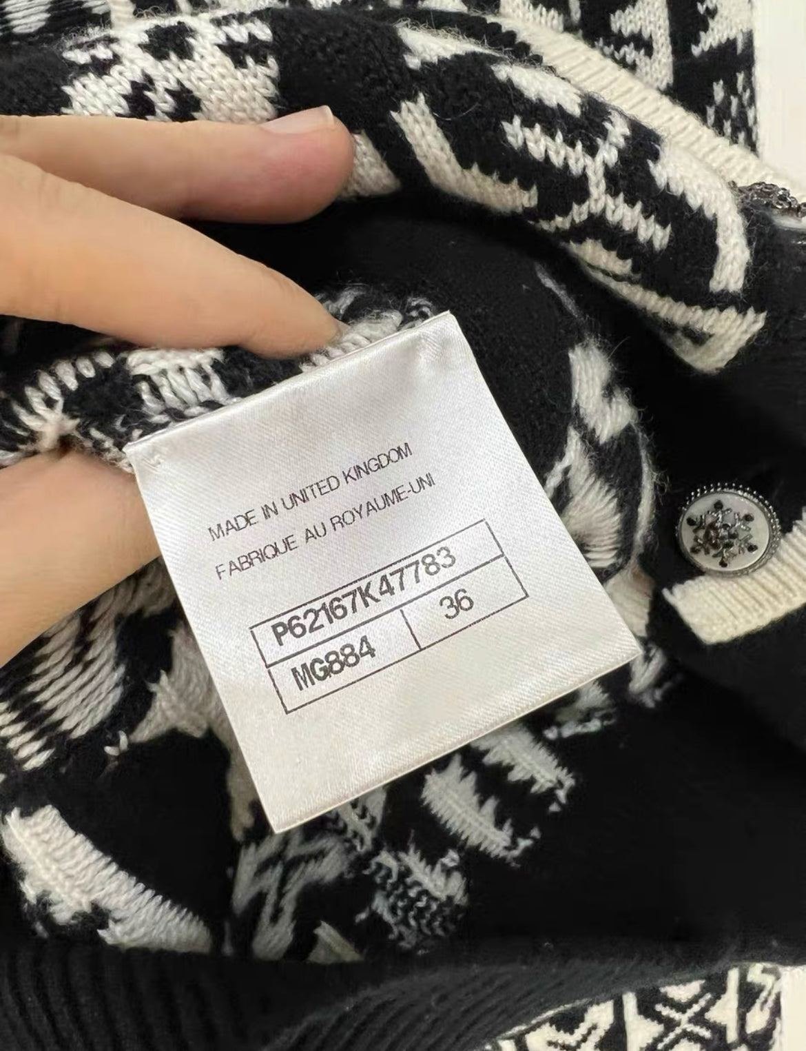 Chanel black & white coco beige cashmere igan size 36