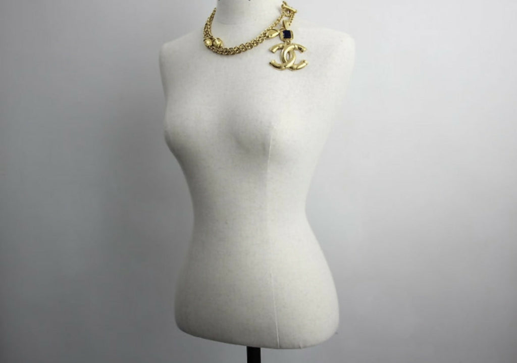 Chanel Vintage 94A Gripoix Blue Gold-plated Necklace
