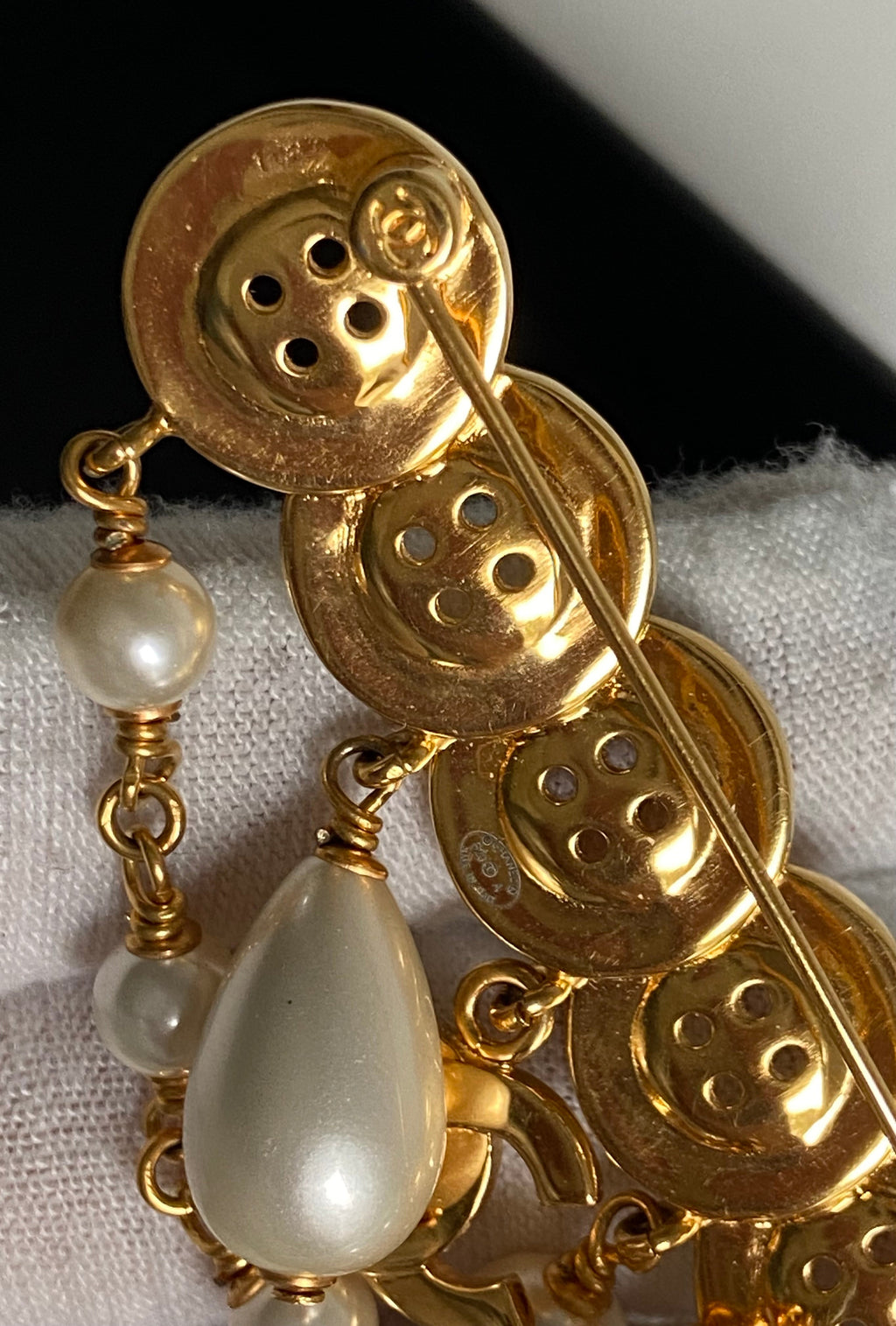 Chanel Yellow and White Pearls Button Brooch