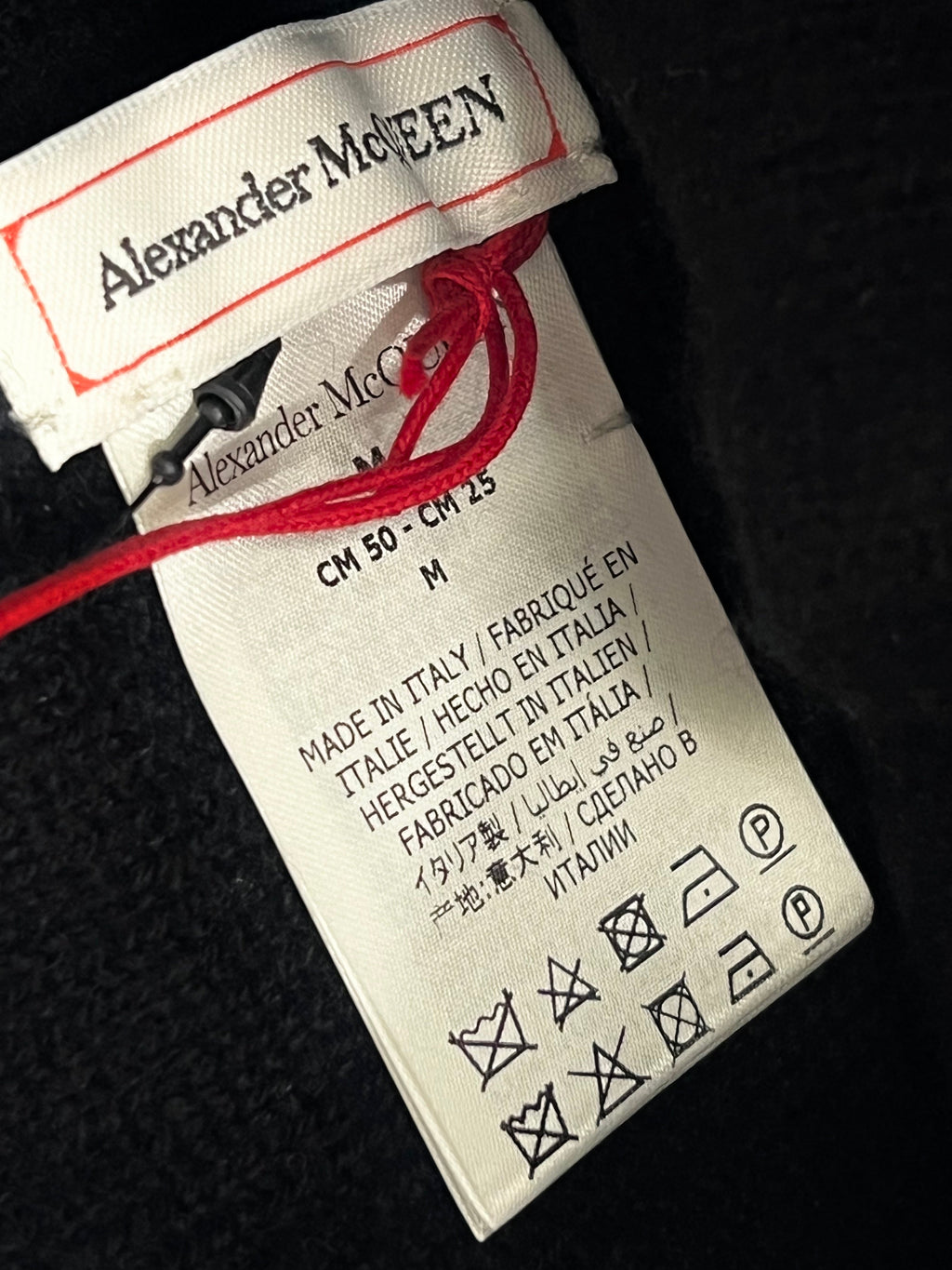 ALEXANDER MCQUEEN KNITTED BEANIE HAT
