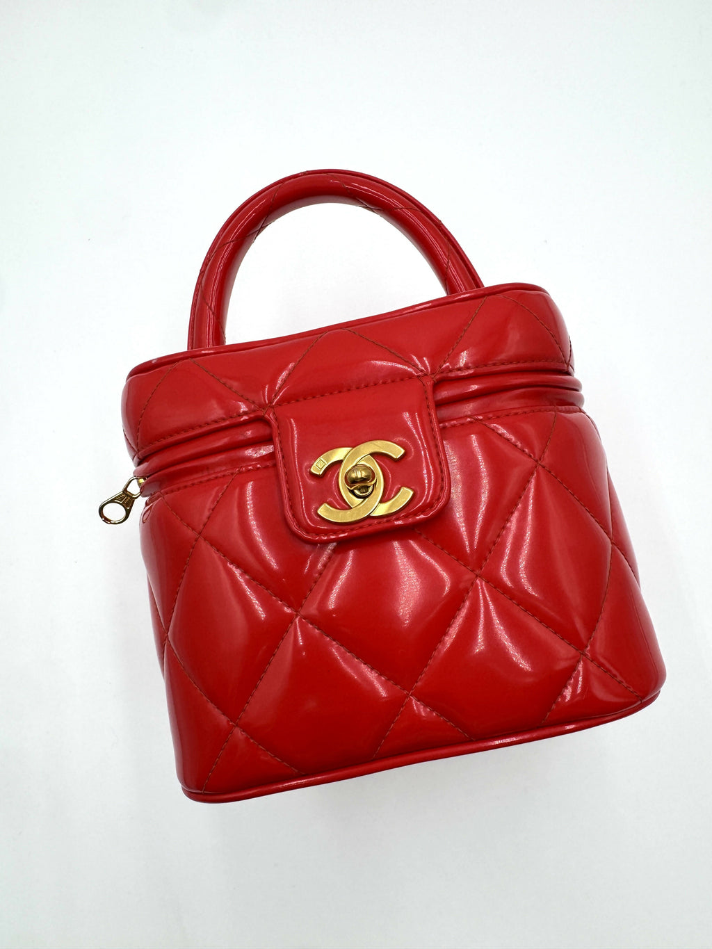 Chanel 1995 Vintage Barbie Red Heart-Mirror Vanity Case Bag