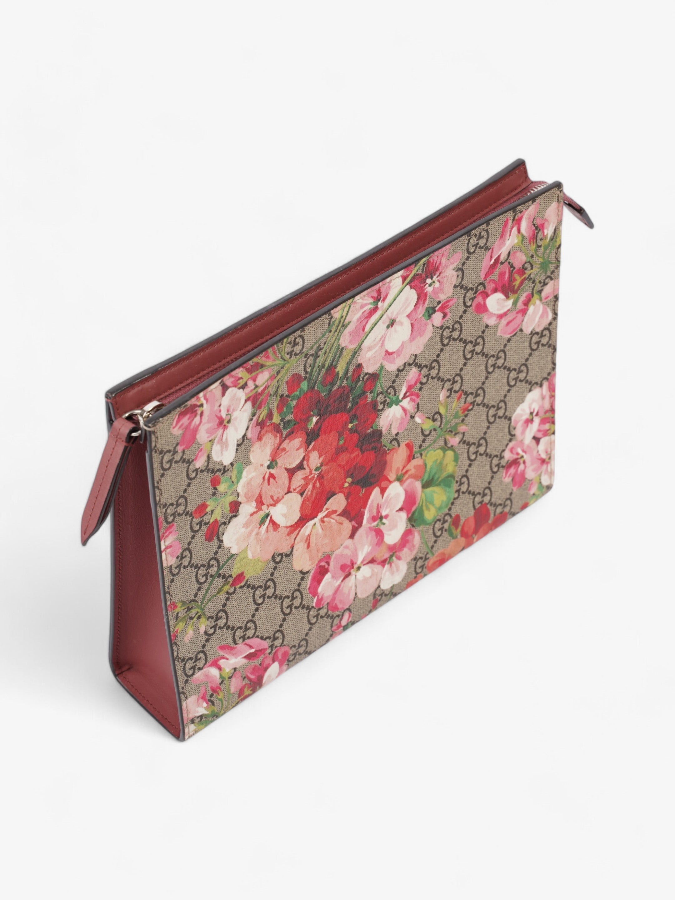 Gucci GG Blooms Pouch GG Supreme / Bloom Coated Canvas