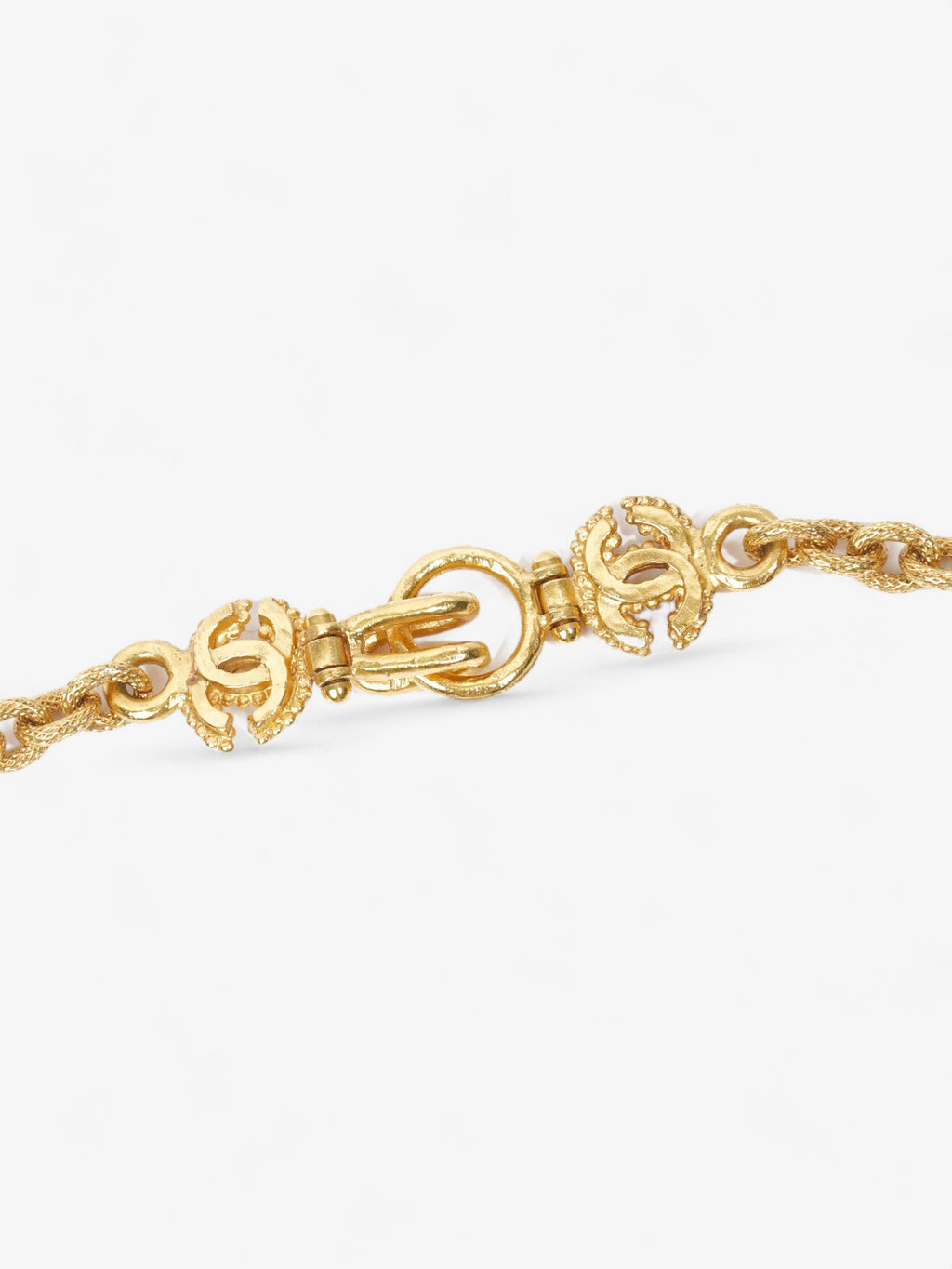 Chanel CC Pendant Chain Gold / Burgundy Base Metal