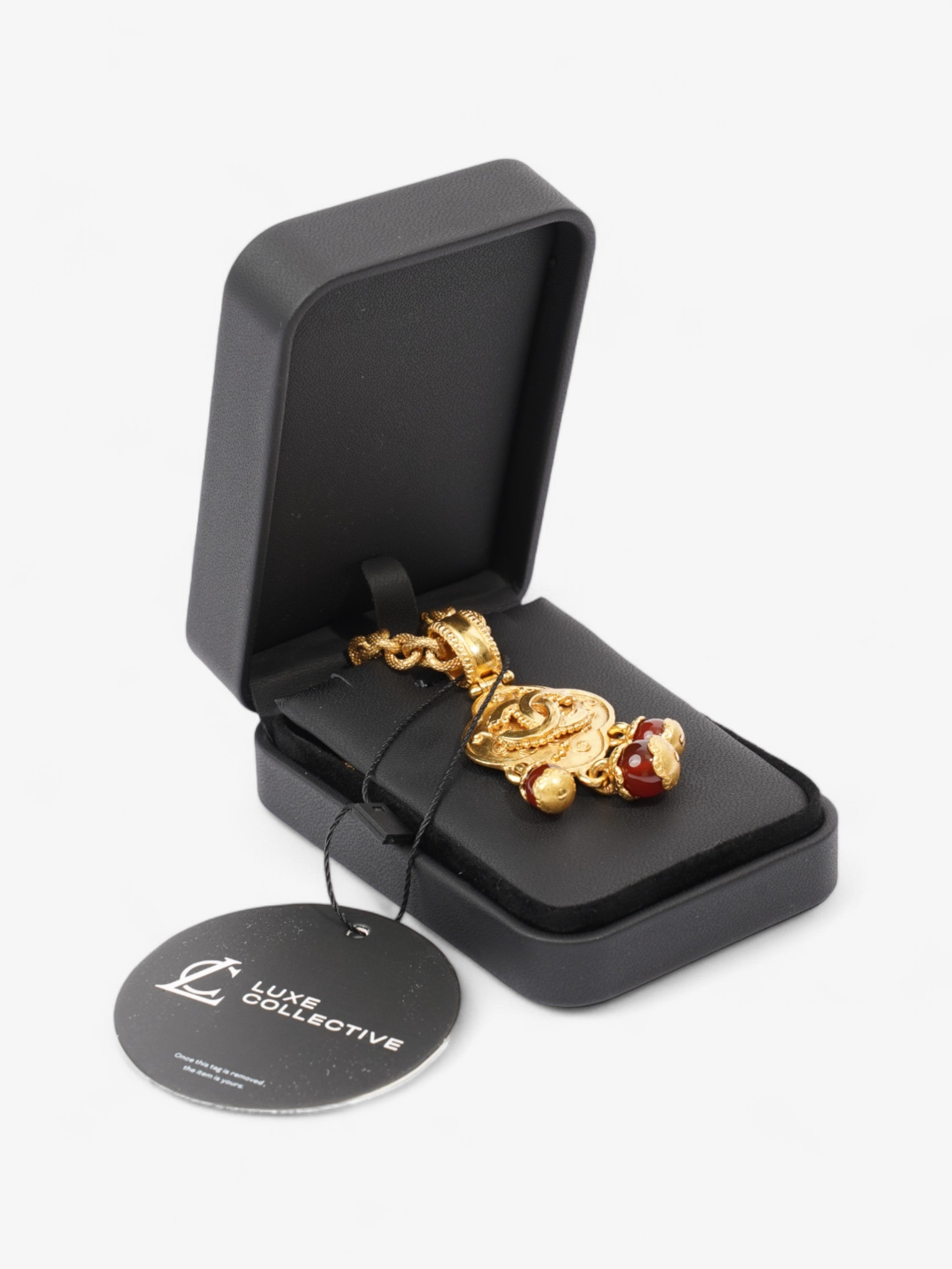Chanel CC Pendant Chain Gold / Burgundy Base Metal