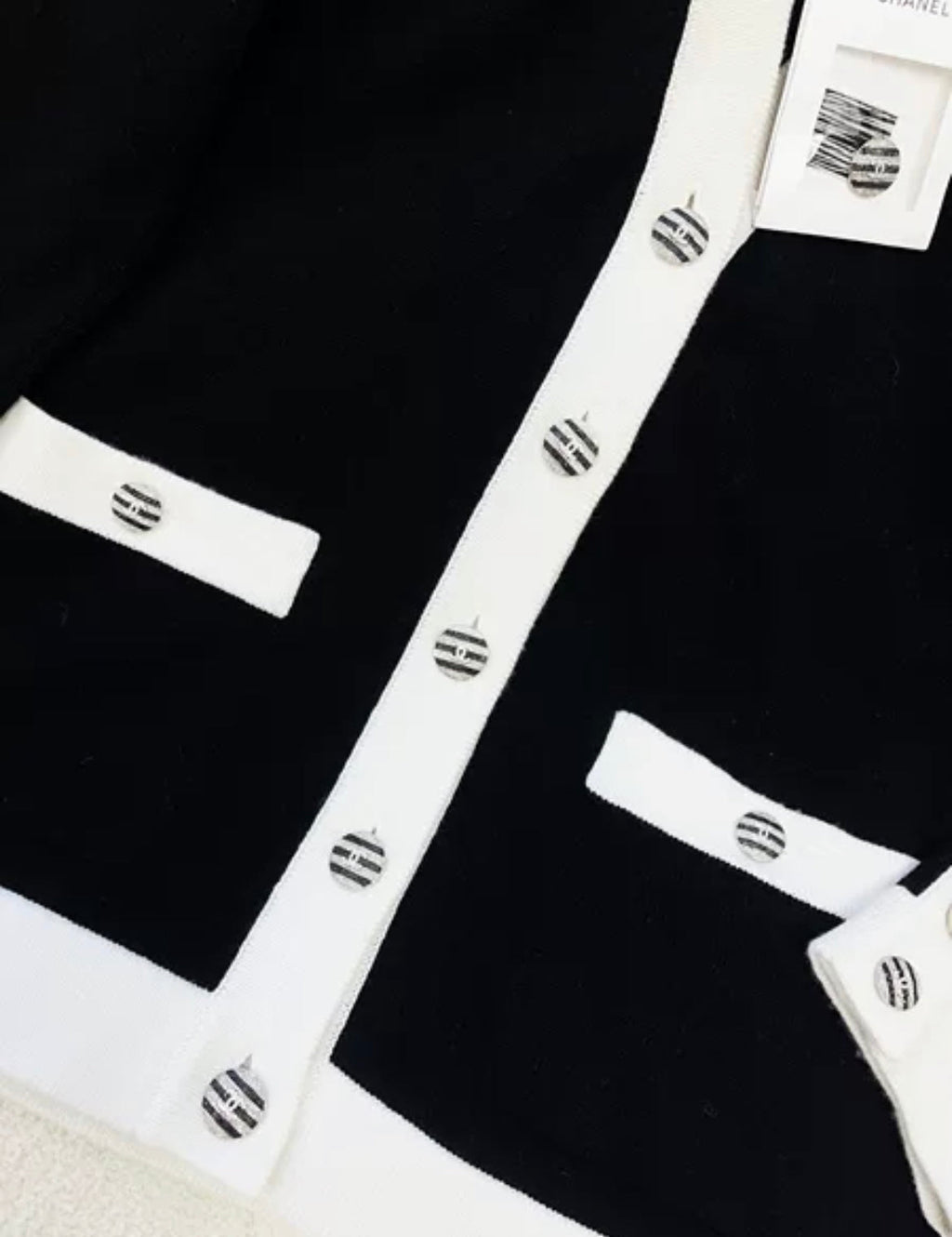 Chanel 24C black and white cashmere igan size 36