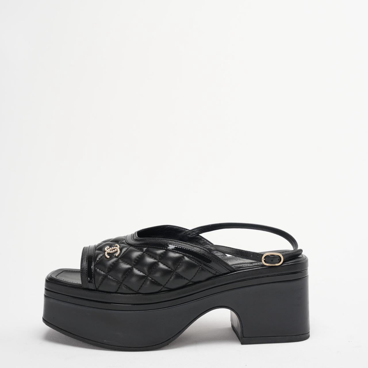 Chanel Black Slingback Quilted Leather Sandals Size 39